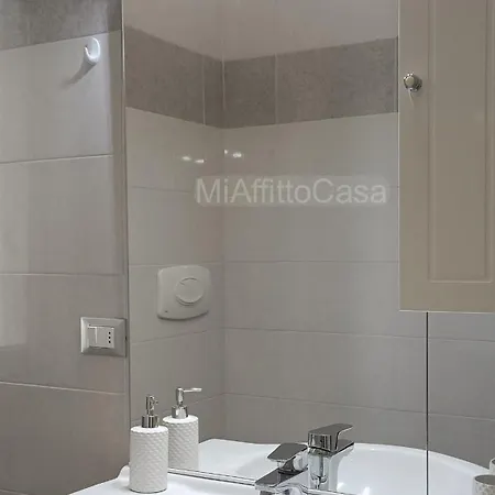 Bilocale Moka A Vicino Stazione E Al Centro Апартаменты *