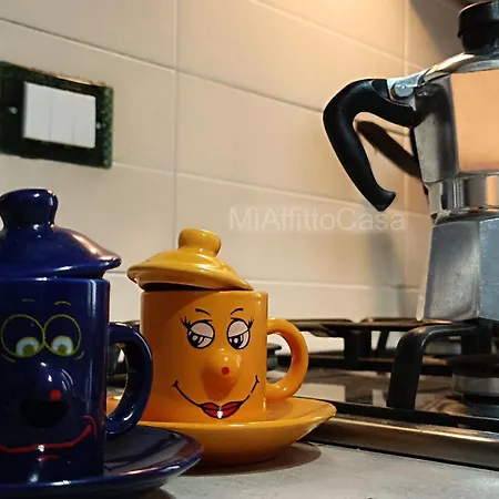 Bilocale Moka A Vicino Stazione E Al Centro Апартаменты *